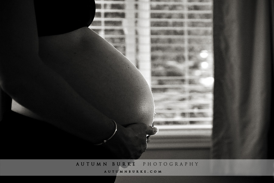 belly maternity portrait session
