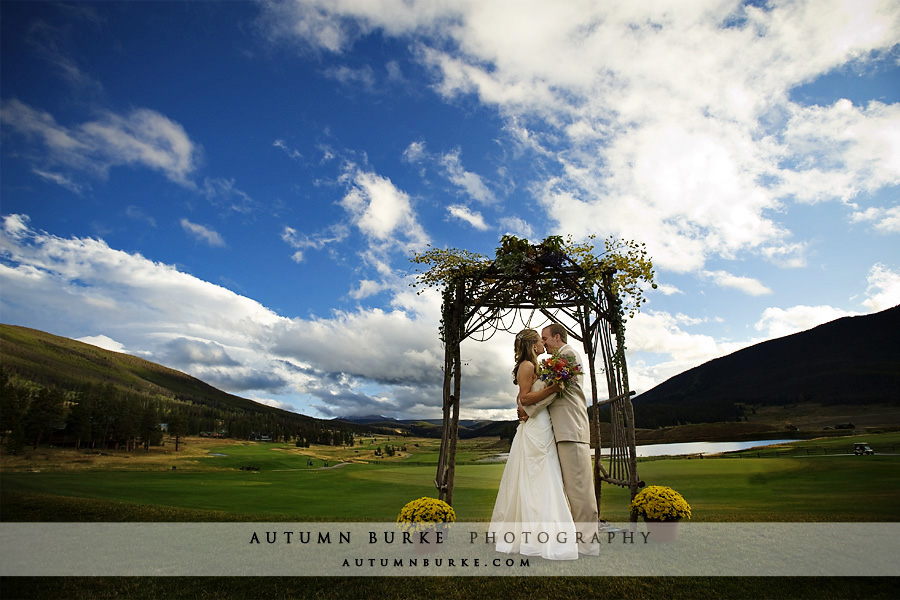 september fall autumn keystone ranch rustic colorado mountain wedding