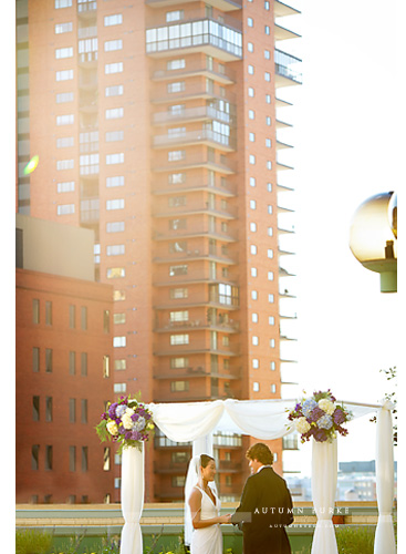 downtown denver urban rooftop wedding ceremony chuppah