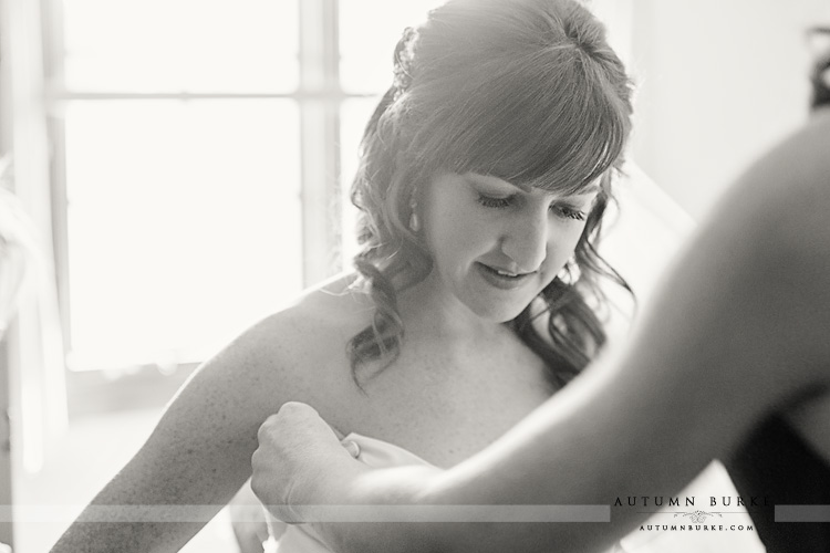 the sanctuary golf club castle pines colorado bride getting ready 