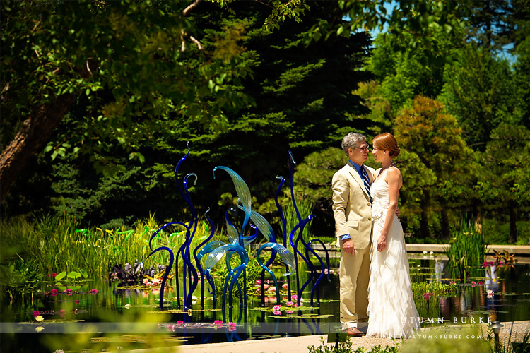 bride and groom portrait denver botanic gardens wedding chihuly exhibit