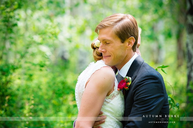 beaver creek saddle ridge wedding colorado mountain wedding bride and groom first look