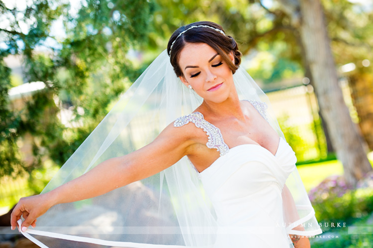 colorado highlands ranch mansion wedding bride portrait with veil