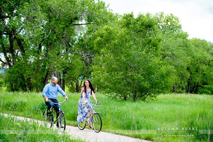 denver colorado wedding engagement session denver mountains bicycles cruiser bikes