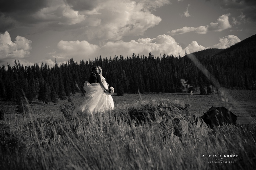 colorado wedding bride and groom portrait black and white keystone ranch